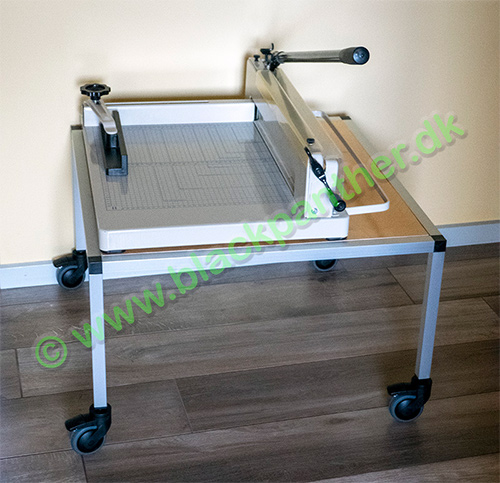 Paper cutter on Porsa table