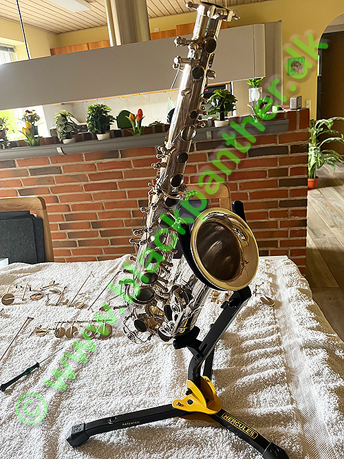 My saxophone without keys and rods